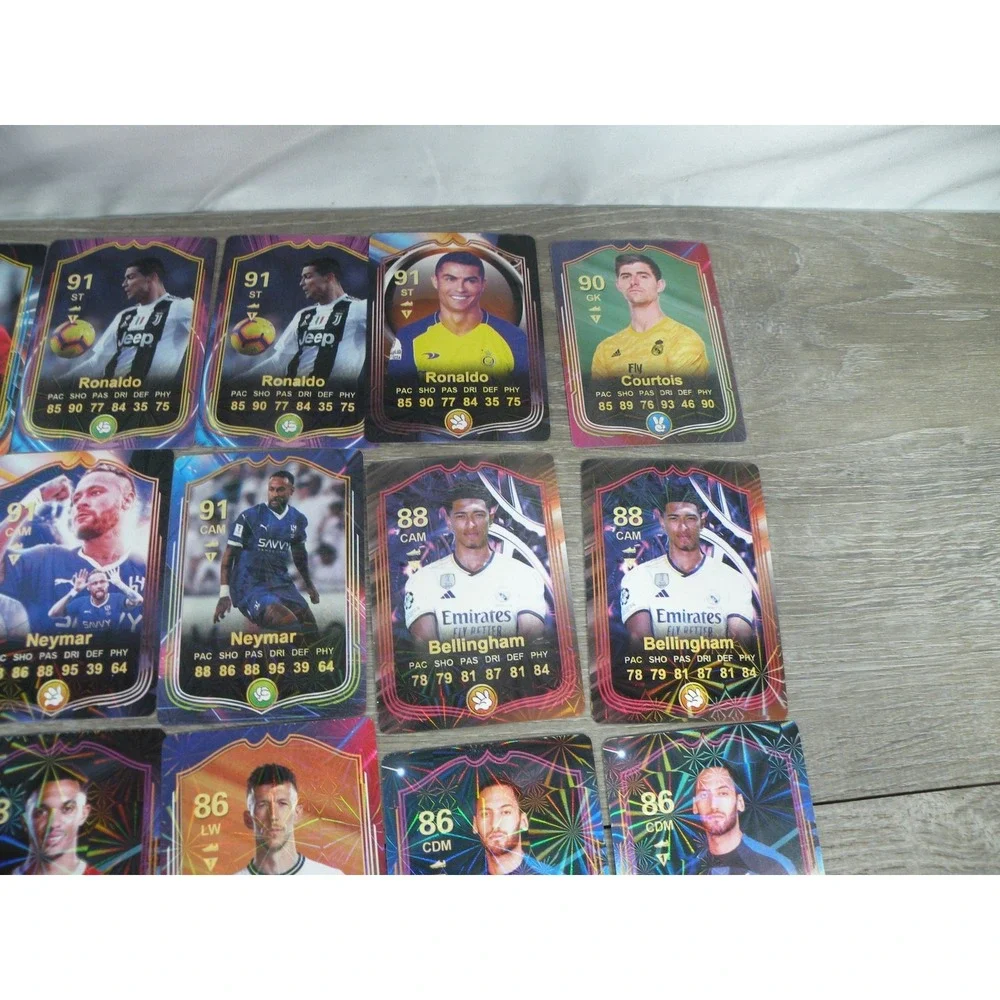 Football Soccer Trading Card Lot of 50 Ronaldo Messi Neymar Benzema Courtois